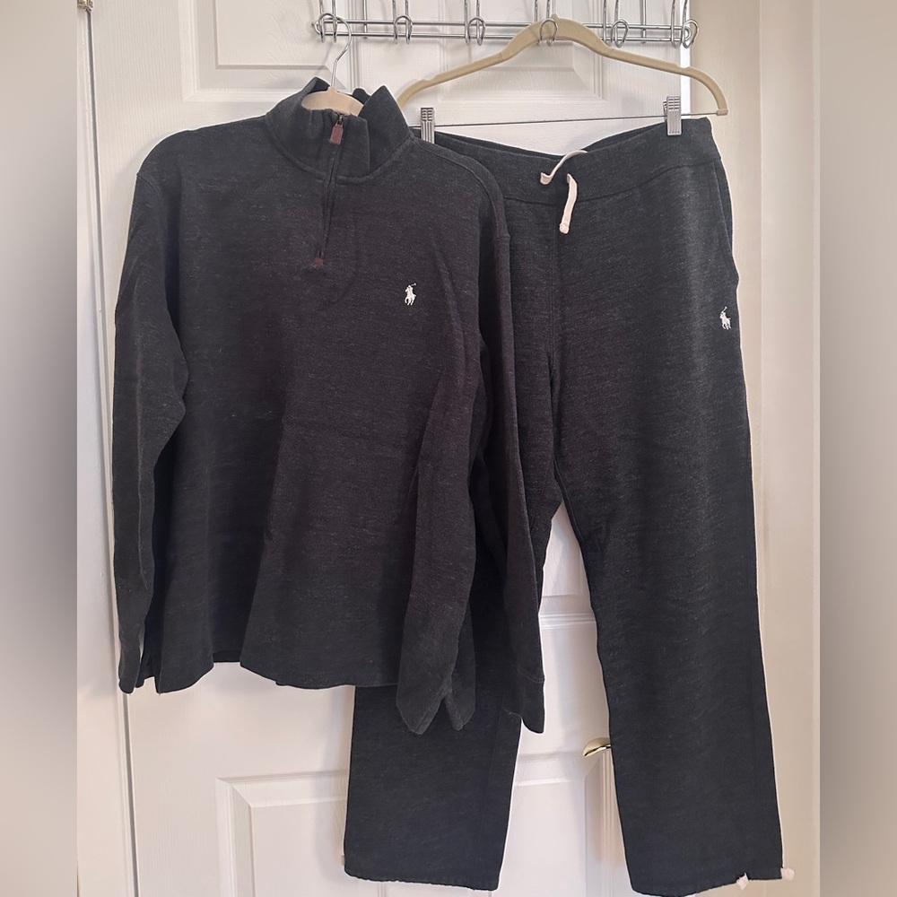 Men’s Polo Ralph Lauren Sweatsuit XL
Pullover Sweatpants Charcoal
Gray